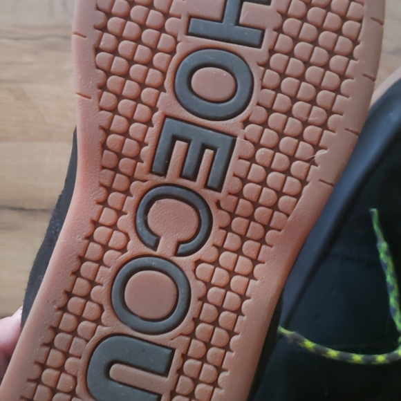 DC SHOE CO SKATE SHOES 10.5 - Picture 5 of 9